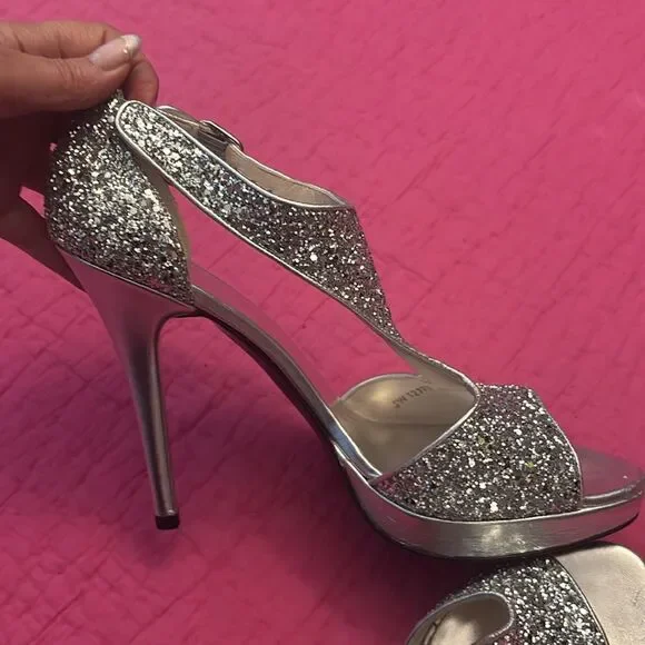 Stuart Weitzman Silver Glitter Heels, US11